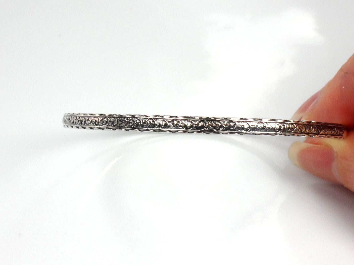 Vintage Thin Sterling Silver Bangle Bracelet: Slip On Style, 7 7/8"