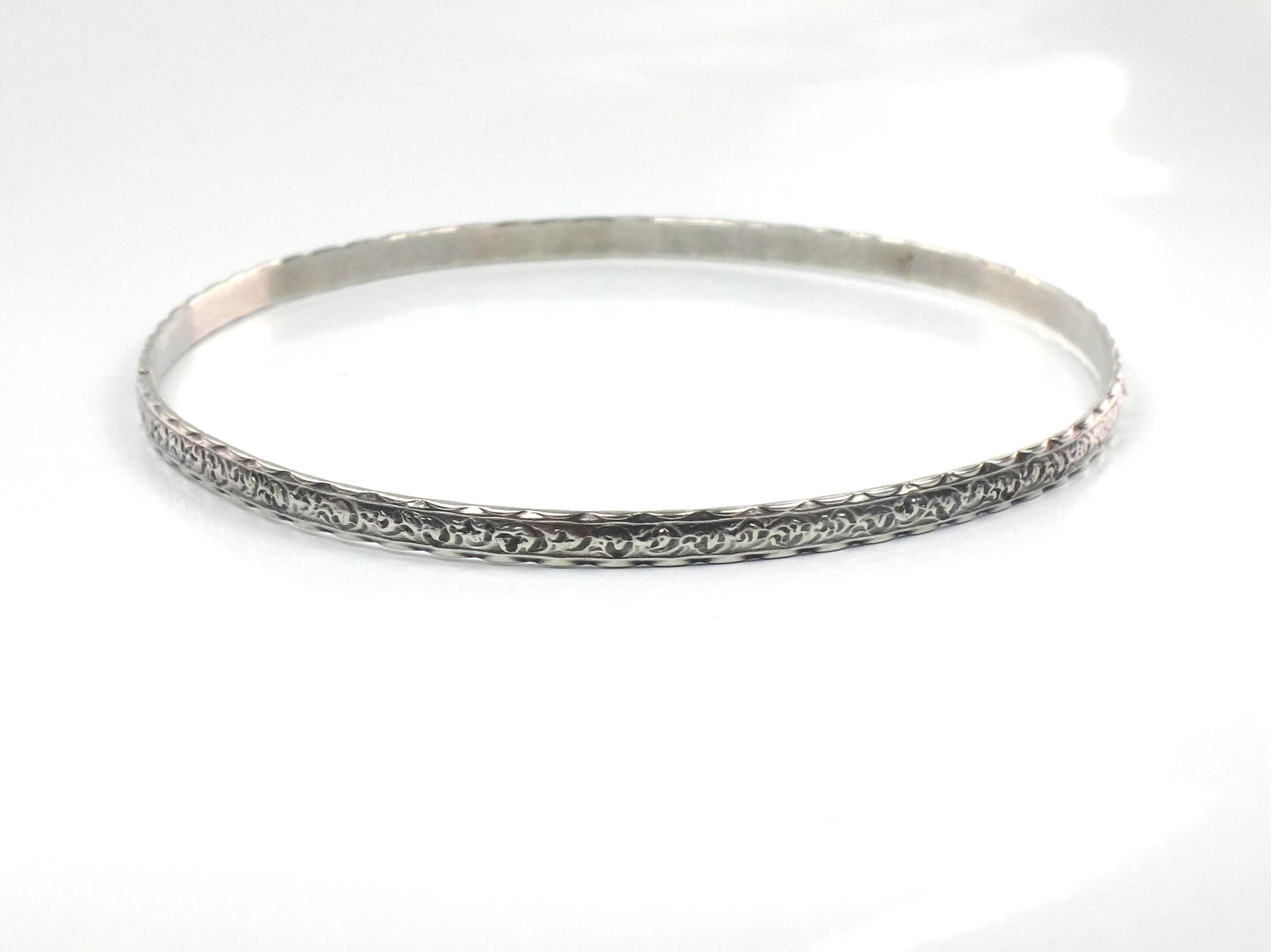 Vintage Thin Sterling Silver Bangle Bracelet: Slip On Style, 7 7/8"