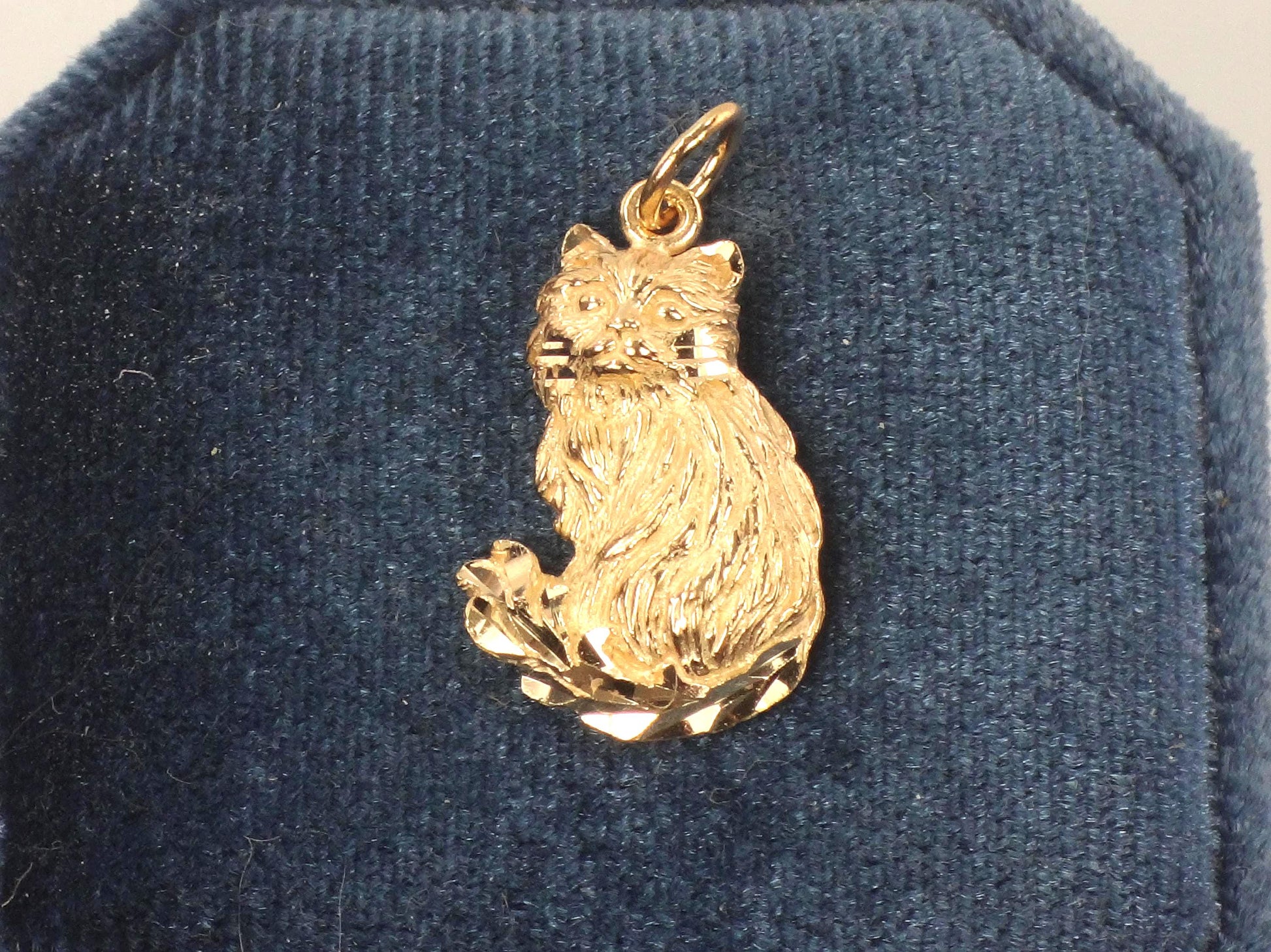 Vintage 14k Yellow Gold Cat Pendant Charm