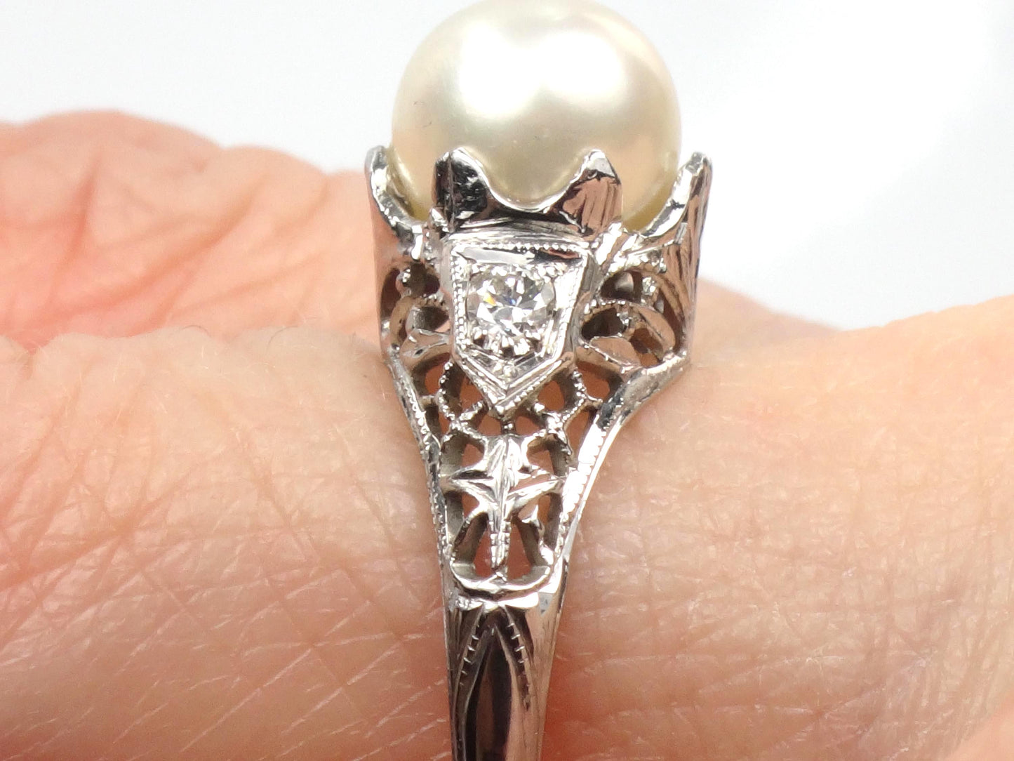 Vintage 18k White Gold Filigree Pearl Diamond Ring, Art Deco 1930s