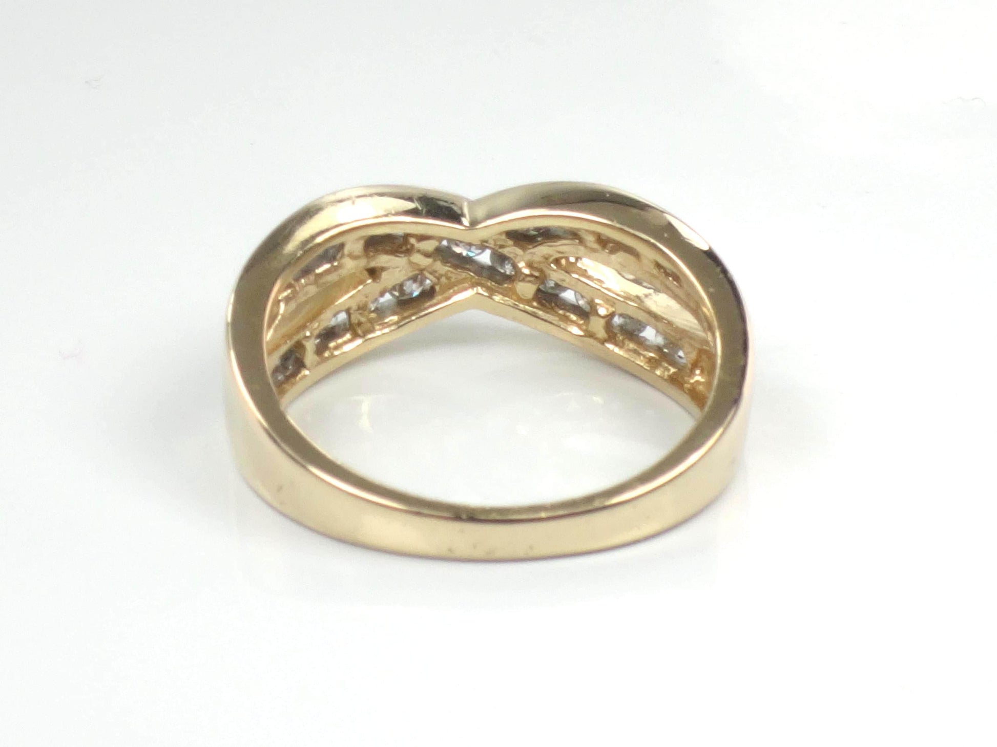 Vintage 14k Yellow Gold Diamond X Wedding Ring or Band, Size 7