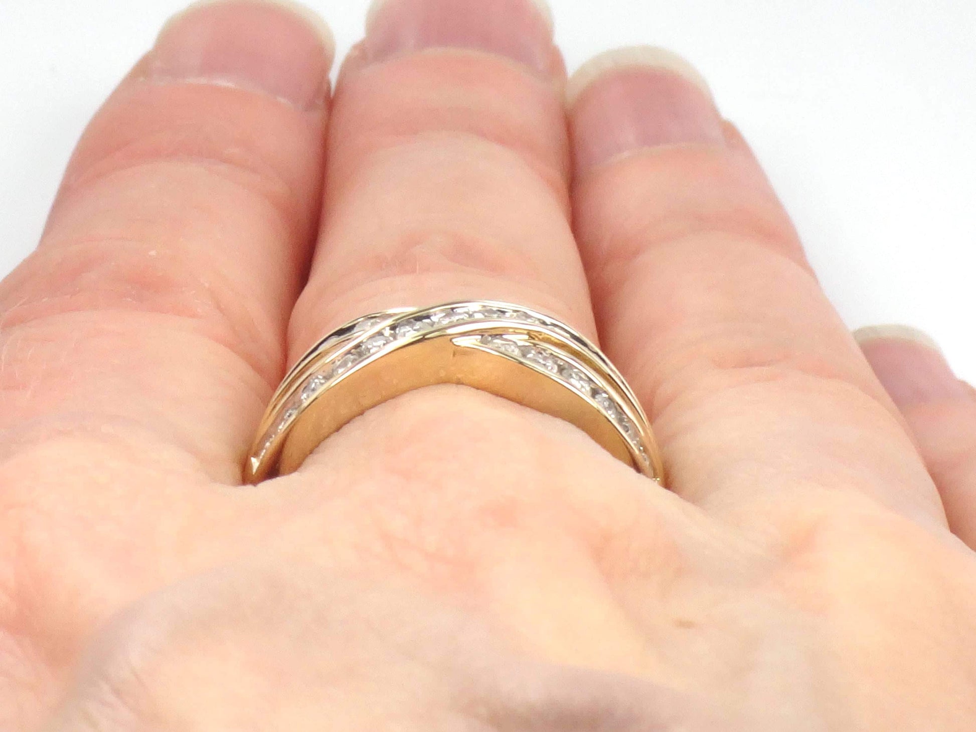 Vintage 14k Yellow Gold Diamond X Wedding Ring or Band, Size 7