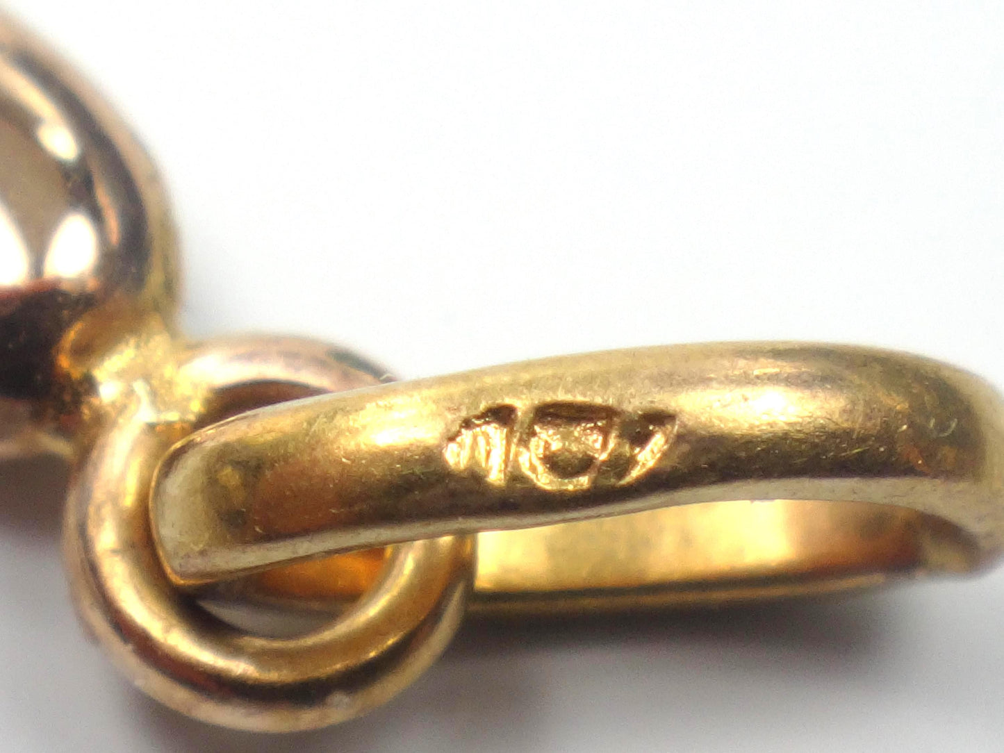 Vintage Small 18k Yellow Gold Italian Horn, Good Luck Charm Cornicello Pendant