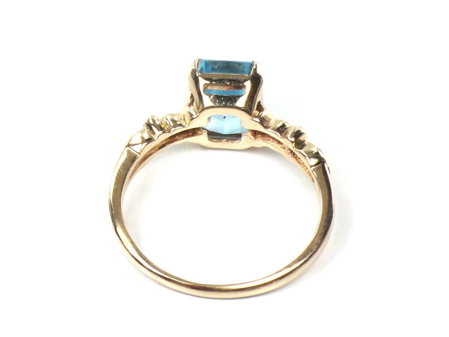 Vintage 14k Yellow Gold Rectangle Cut Sapphire Ring, Size 5.5