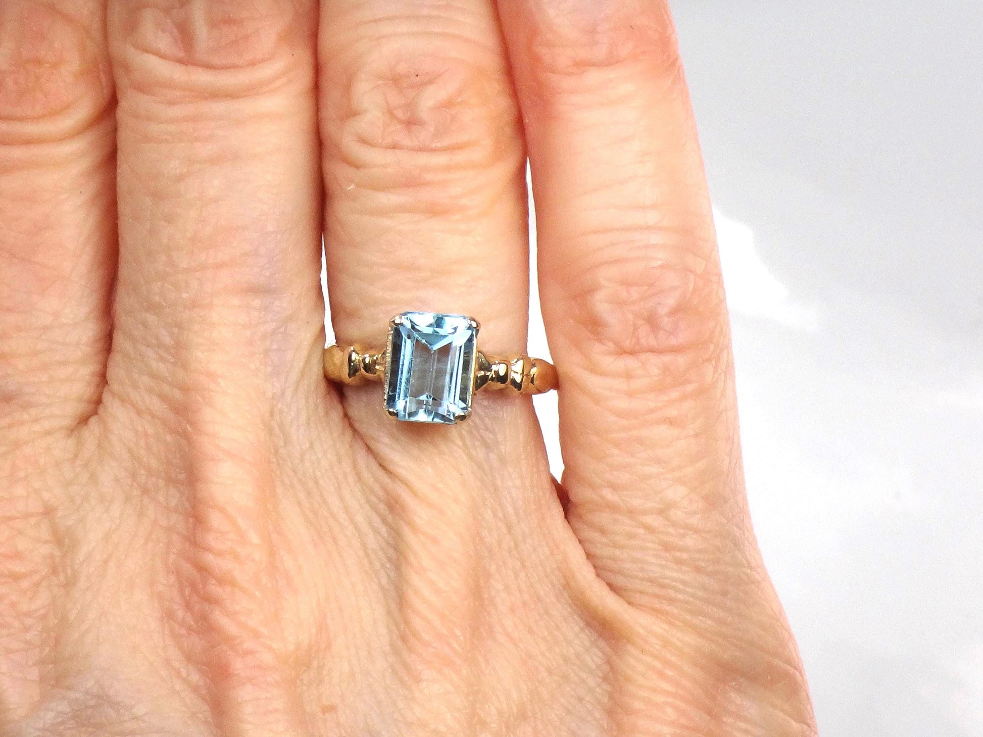 Vintage 14k Yellow Gold Rectangle Cut Sapphire Ring, Size 5.5