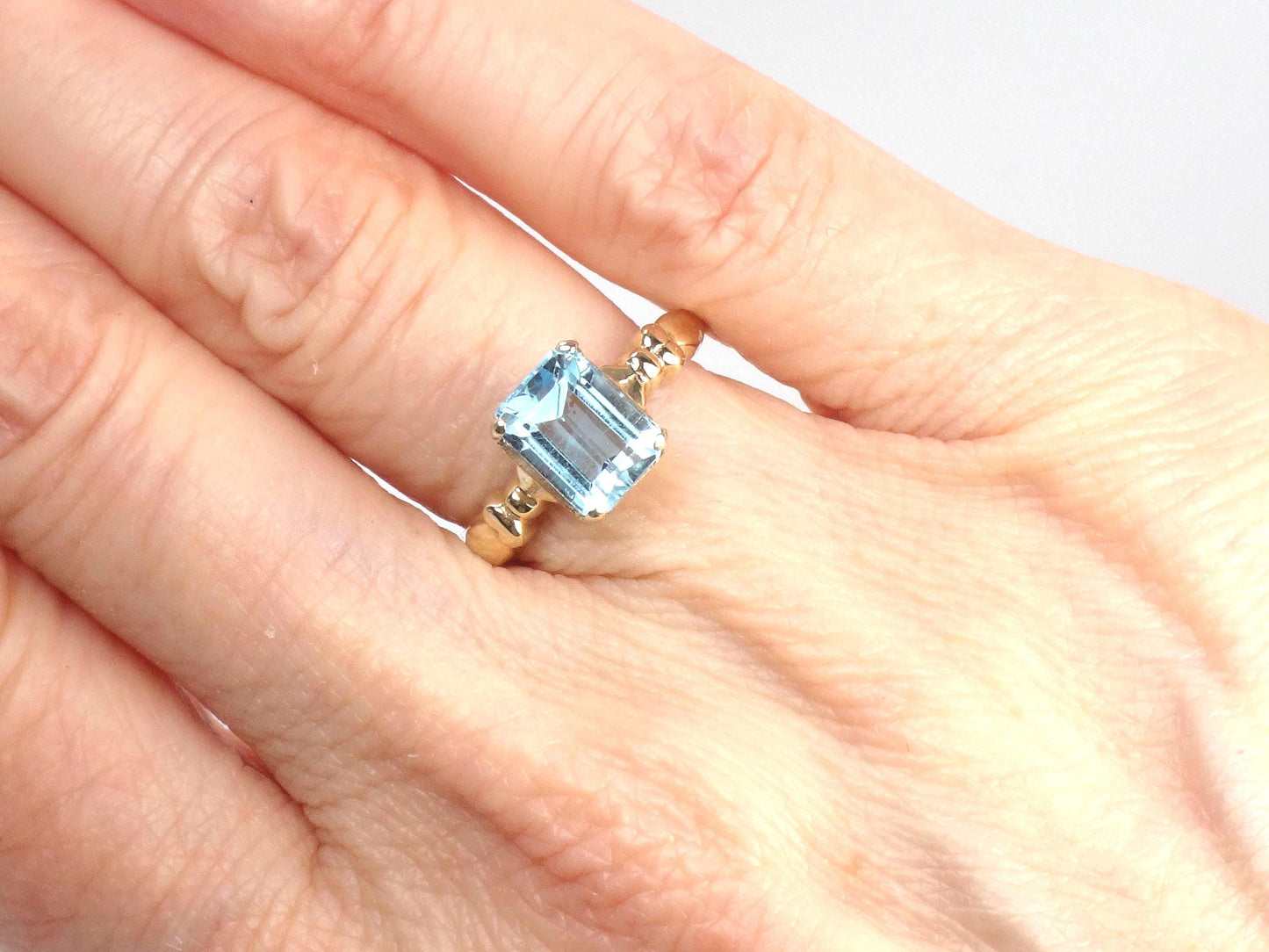 Vintage 14k Yellow Gold Rectangle Cut Sapphire Ring, Size 5.5