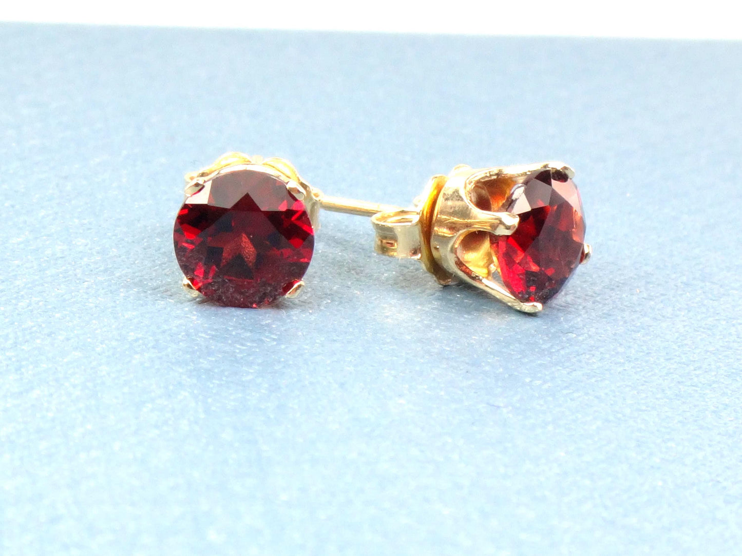 Vintage 14k Gold Garnet Stud Earrings: January Birthstone 6.1 mm