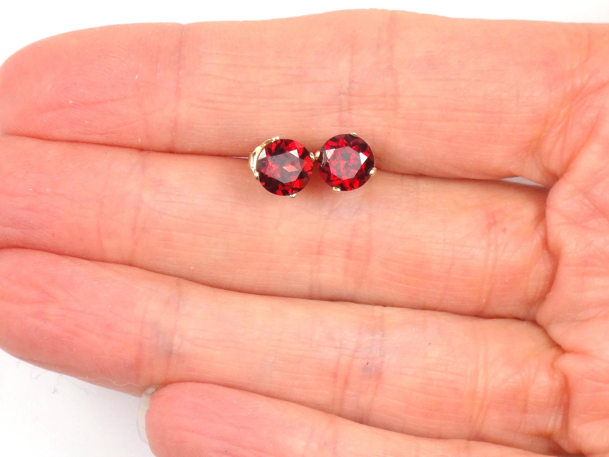 Vintage 14k Gold Garnet Stud Earrings: January Birthstone 6.1 mm