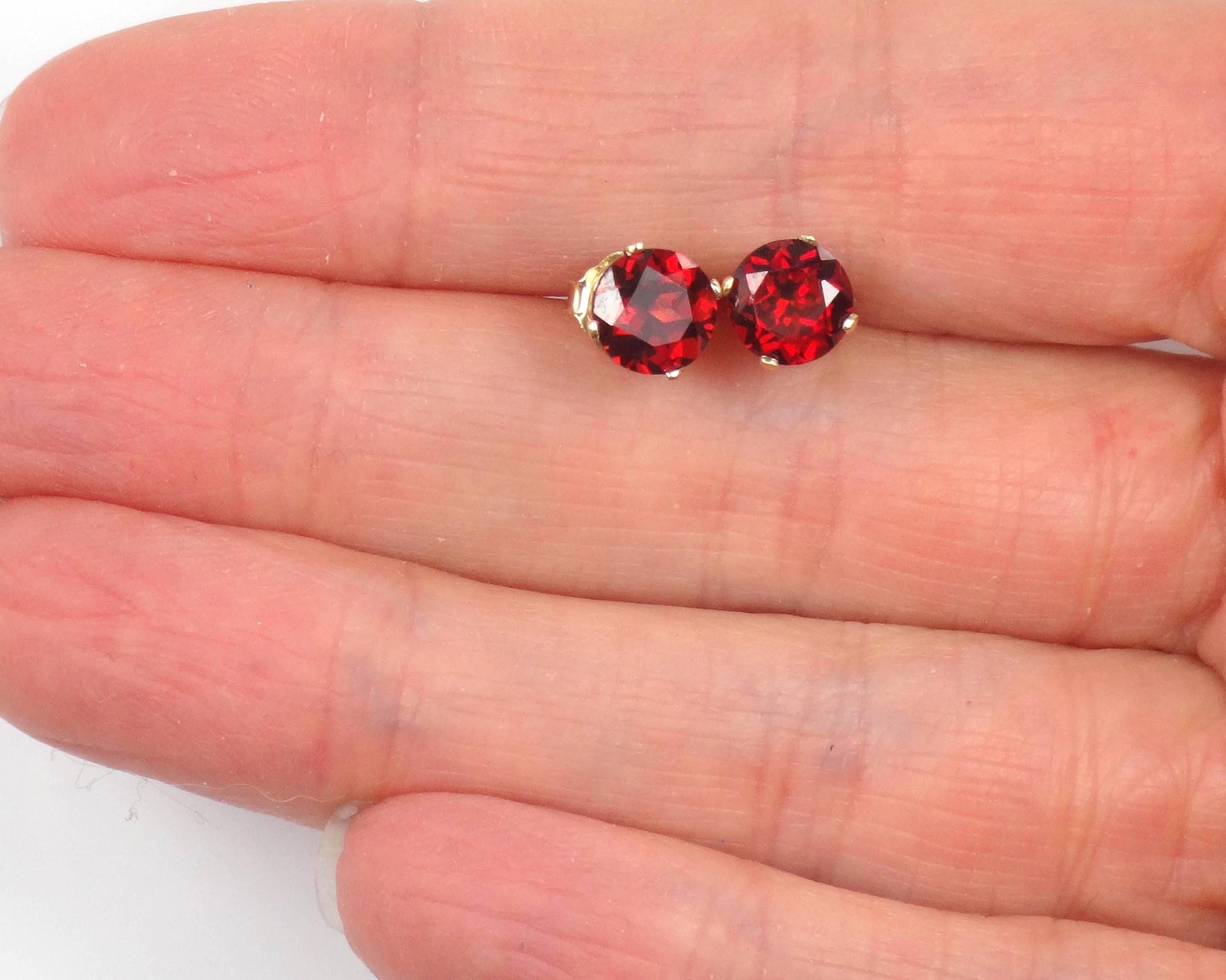 Vintage 14k Gold Garnet Stud Earrings: January Birthstone 6.1 mm