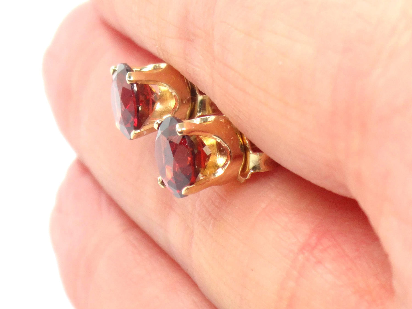 Vintage 14k Gold Garnet Stud Earrings: January Birthstone 6.1 mm