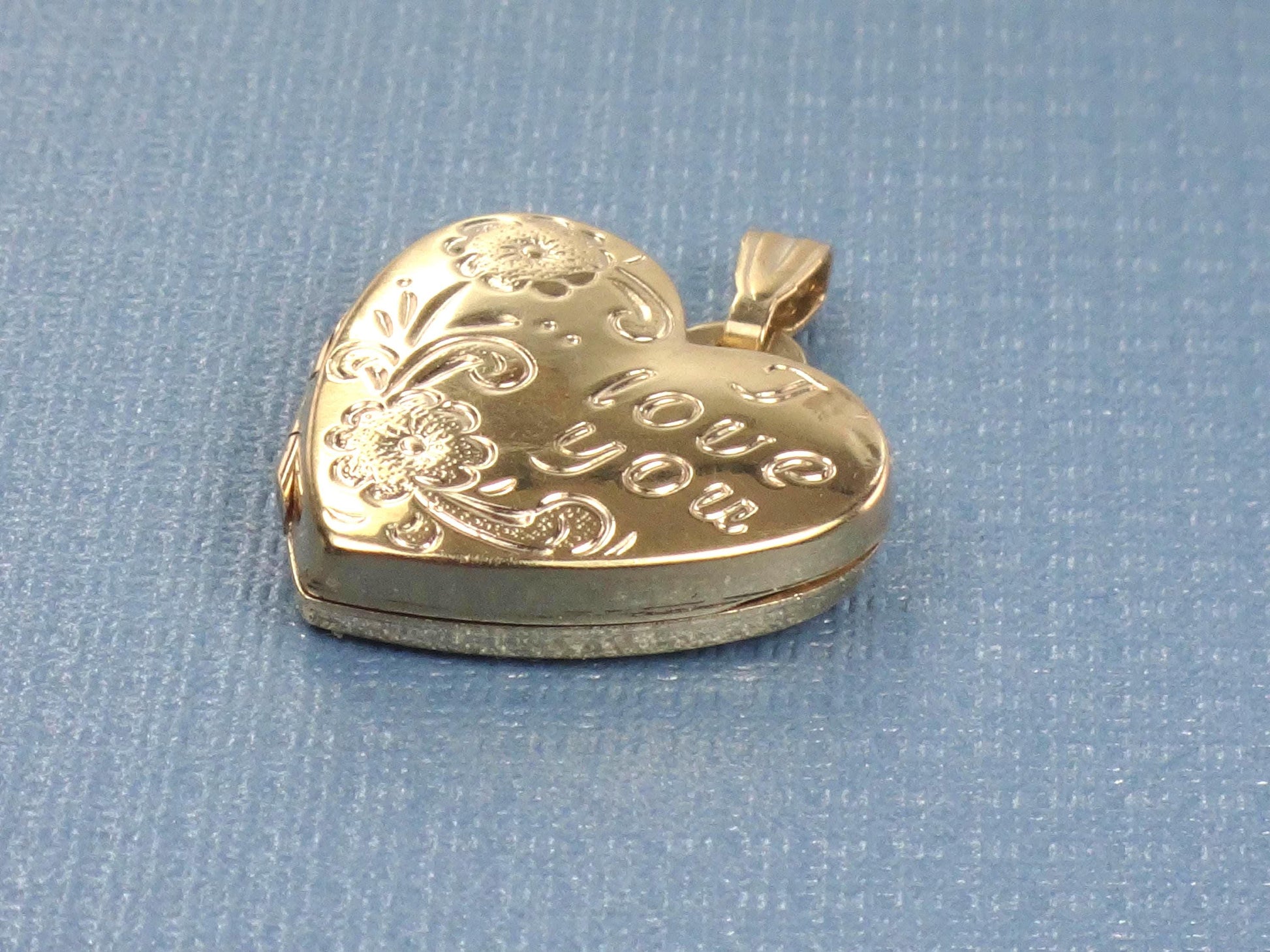 Vintage 14k Gold I Love You Heart Locket Pendant