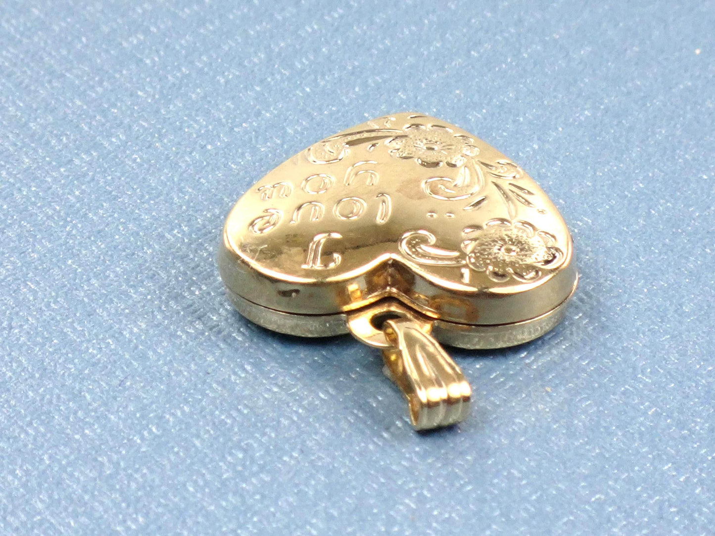 Vintage 14k Gold I Love You Heart Locket Pendant