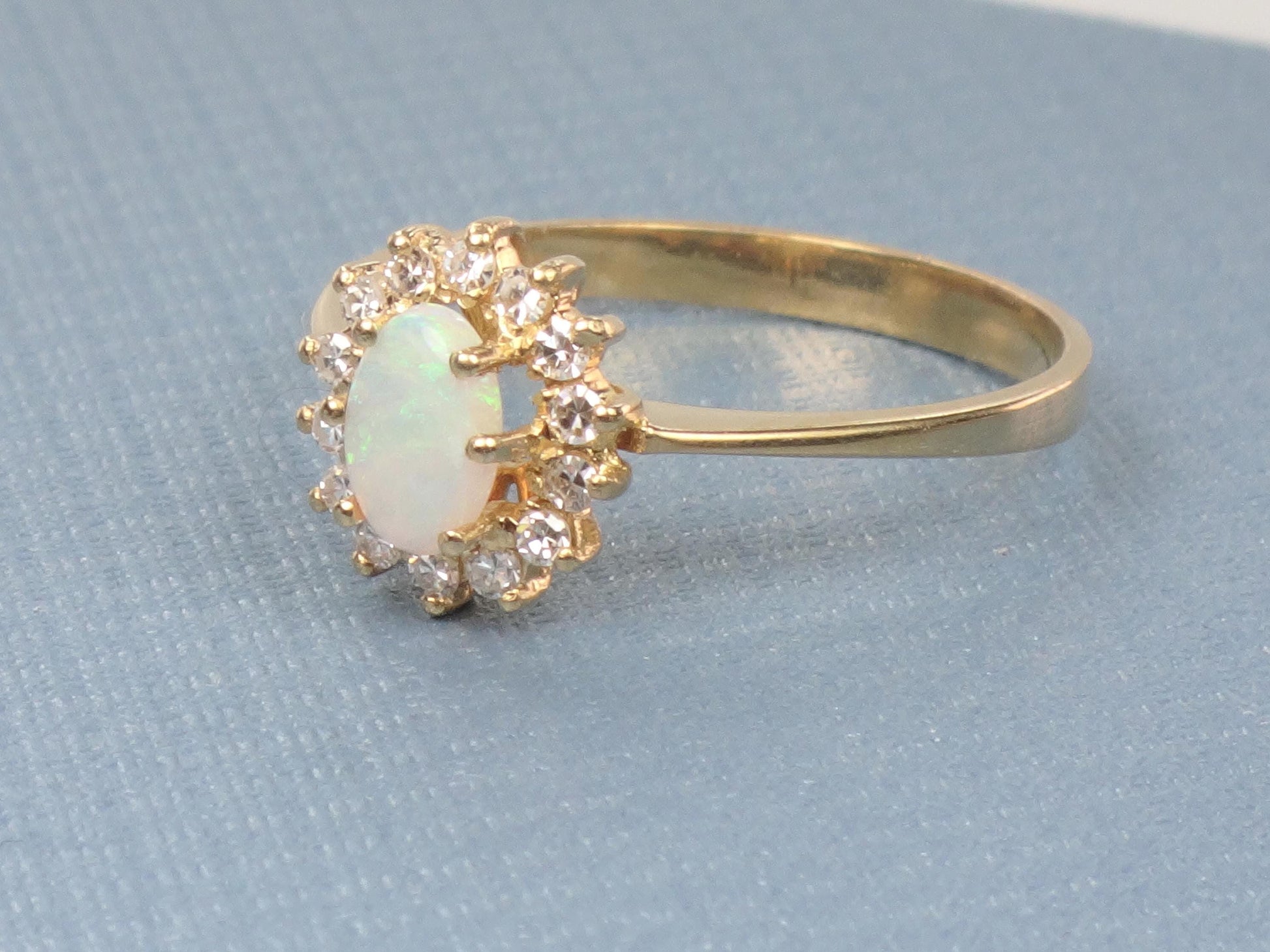 Vintage 19k Yellow Gold Opal Ring with Diamond Halo: Portuguese Hallmarks, Size 7.75