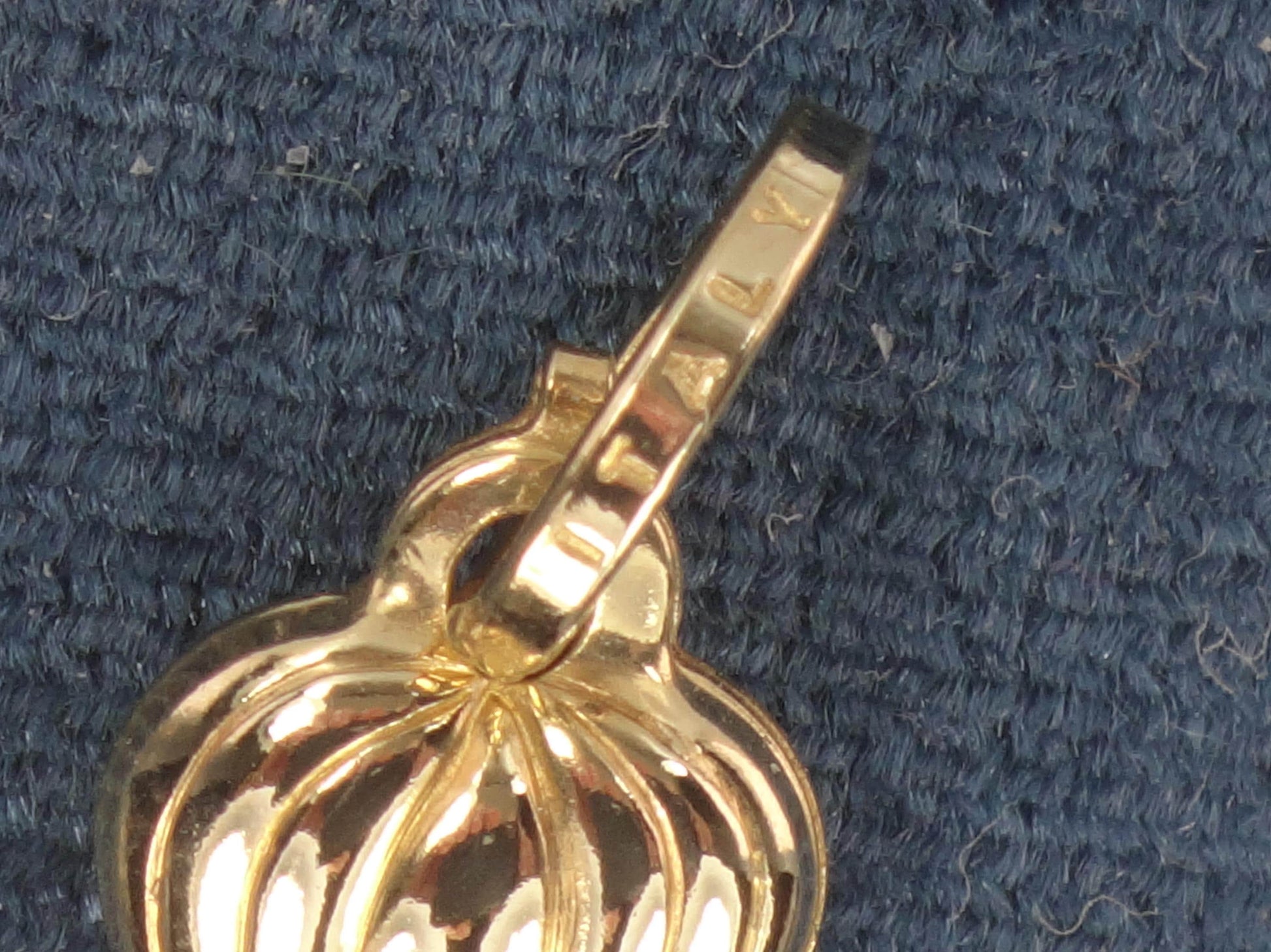 Vintage 14k Small Gold Puffy Heart Pendant or Charm
