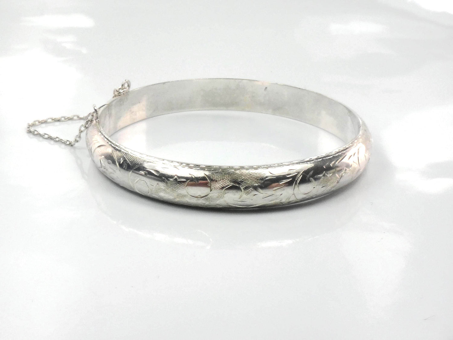 Vintage Sterling Silver Engraved Hinged Bangle Bracelet 6.75"