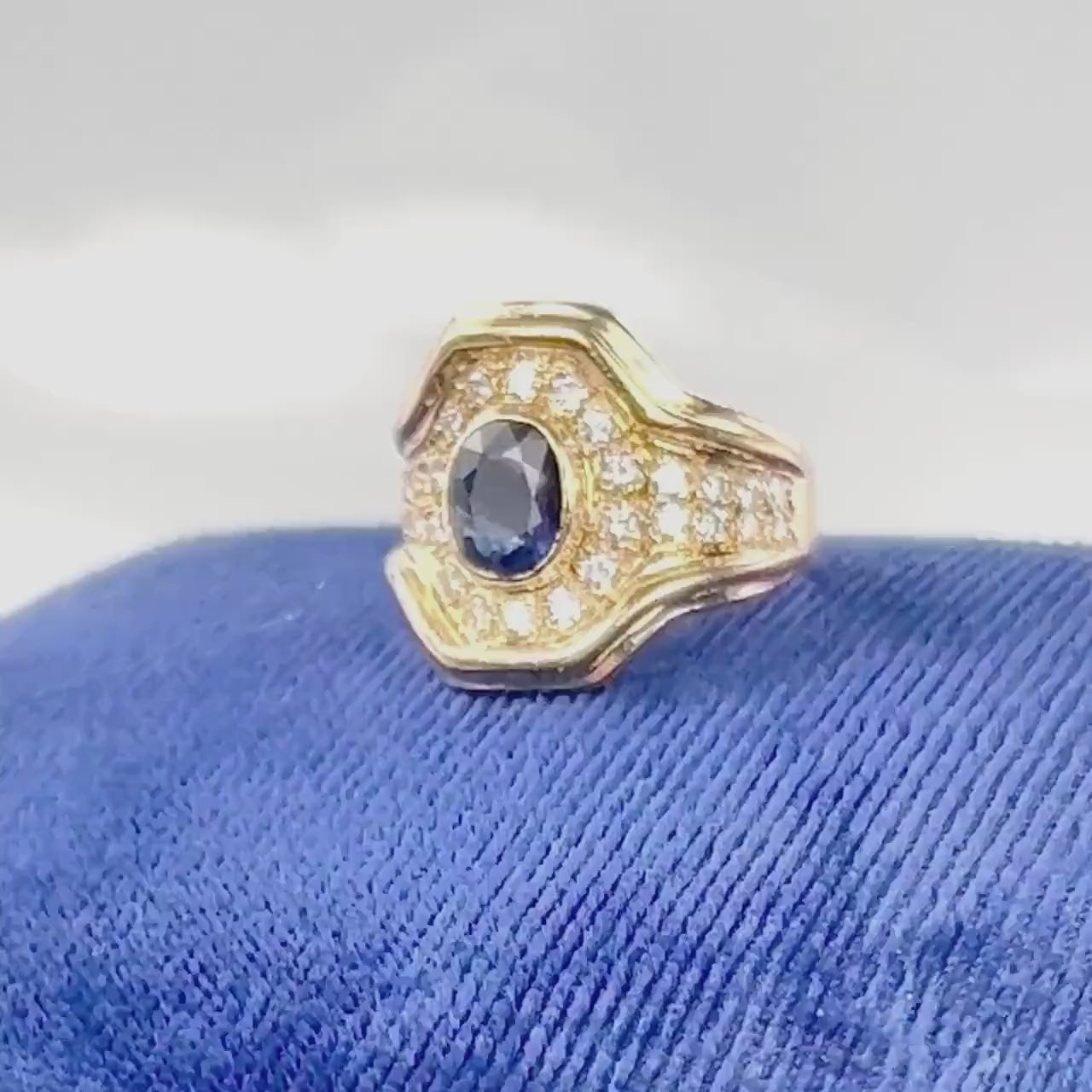 Vintage 14k Yellow Gold GIA Certified Natural Blue Sapphire and Natural Diamond Ring Size 6