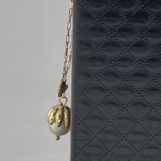 Vintage 14k Yellow Gold Saltwater Cultured Pearl and Bow Necklace Bridal Necklace 18.5"