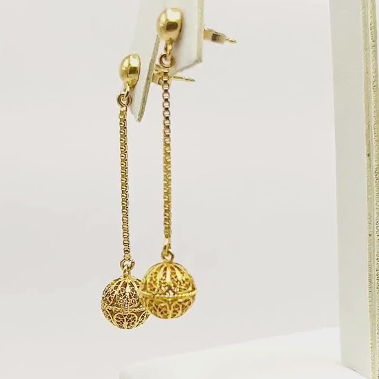 Vintage 18k Yellow Gold Filigree Ball Dangle Earrings 1.25"
