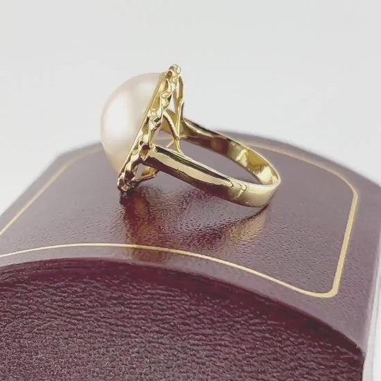 Vintage 14k Yellow Gold Mabe Pearl Ring Bridal Jewelry Size 4.75