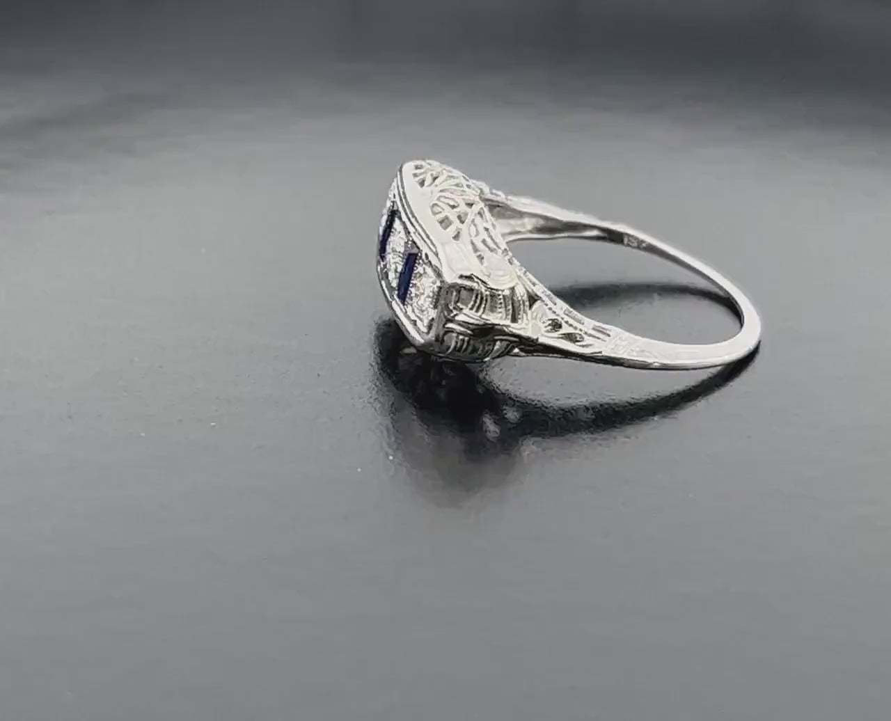 Vintage 18k White Gold Sapphire and Natural Diamond Filigree Ring 1930 Art Deco Ring Three Stone Ring Size 6